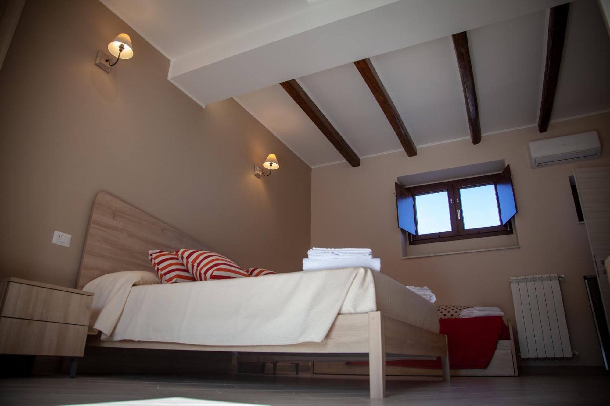 Al Centro Casa Vacanze Mistretta Habitación foto